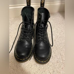 Black doc marten boots. Size 6